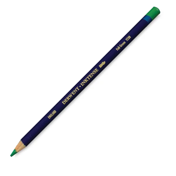 A single Felt Green Derwent Inktense Colour Pencil is shown diagonally across the center of the frame. The pencil is pointing with it's lead facing towards the bottom left hand corner. The barrel of the pencil is blue and the end of the pencil is colour dipped to match the colour of the lead for easy identification. There is text down the barrel of the pencil with the colour name and brand name. On a white background.