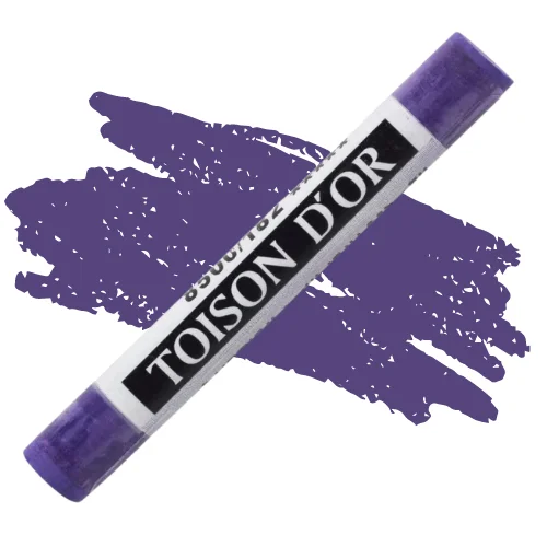 A single Dark Violet Koh-I-Noor Toison D’Or Soft Pastel is shown diagonally, across the center of the frame. The pastel has a paper wrapper around the body, which is printed in black with the brand name and product colour number. There is a colour swatch in the center of the background, behind the pastel, that indicates the colour of the pastel. On a white background.